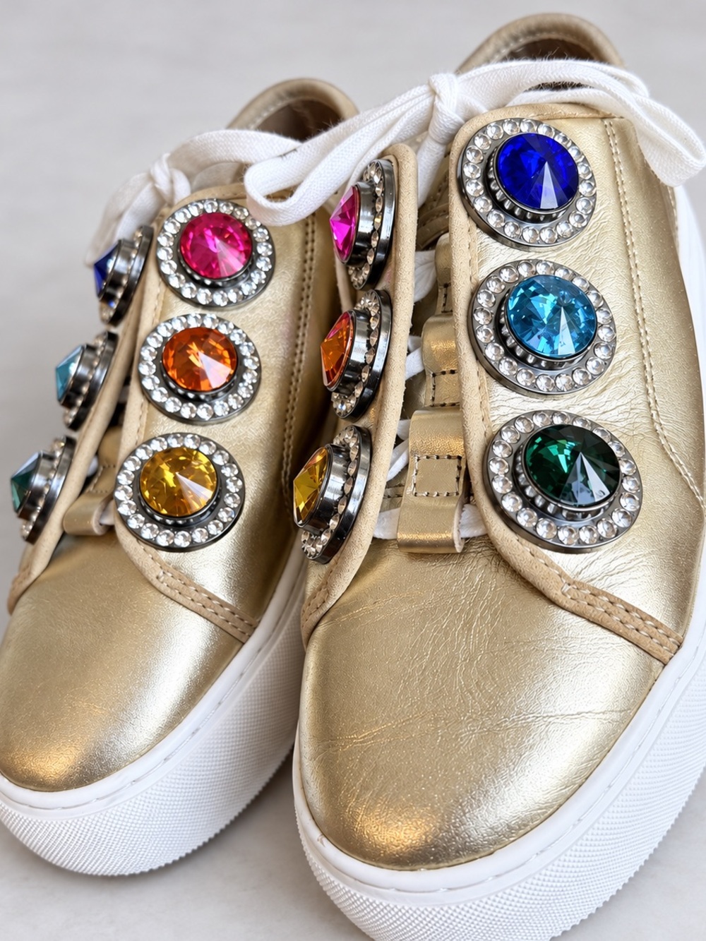 🩷💎 EUC Kurt Geiger Laney Octavia Gold Rainbow Jewel Sneakers EU 39 ✨